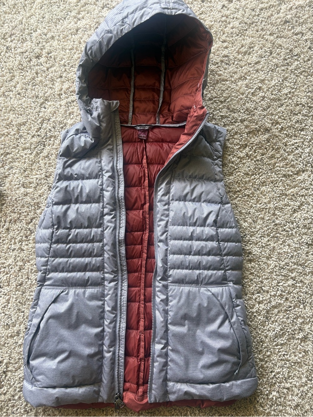 Prana Gray Quilted Hooded Vest with Rust Lining
